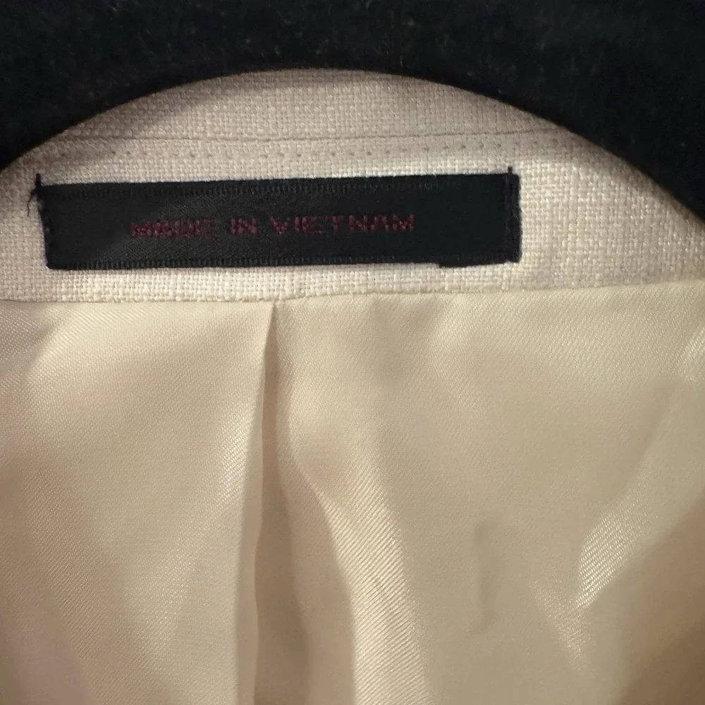 Daniel Gray Blazer Mens Size 40 R  Beige  Two Button 100% Silk  S&K Famous Brand